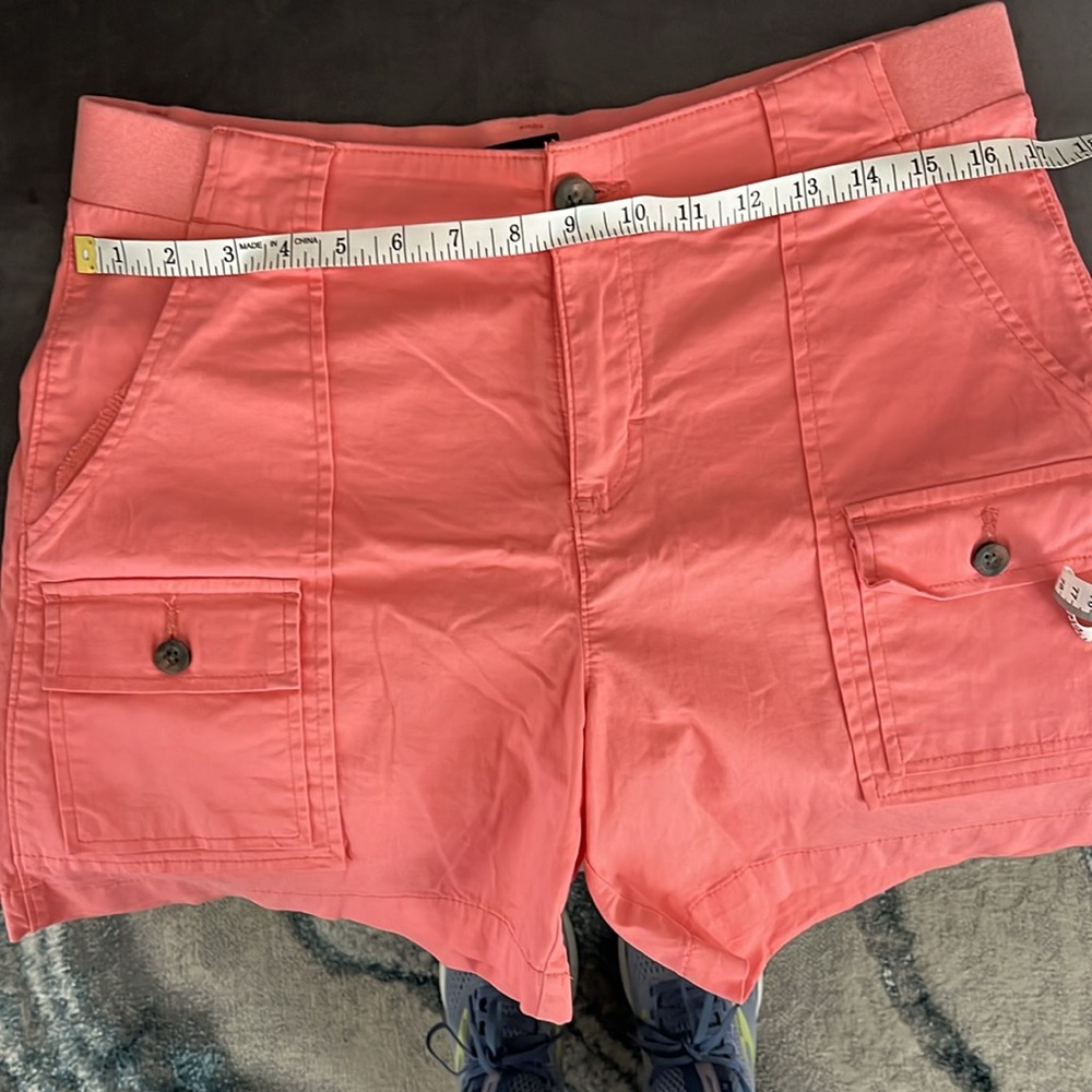 Women's LEE BRAND Coral Cargo Shorts - Picture 6 of 8